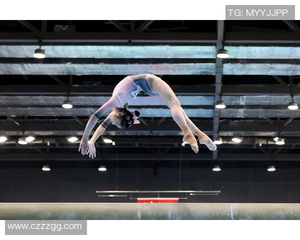 恭喜!我国体操又一18岁平衡木天后闪烁兴起:两大奥运冠军恭喜 恭喜!我国体操又一18岁平衡木天后闪烁兴起:两大奥运冠军恭喜